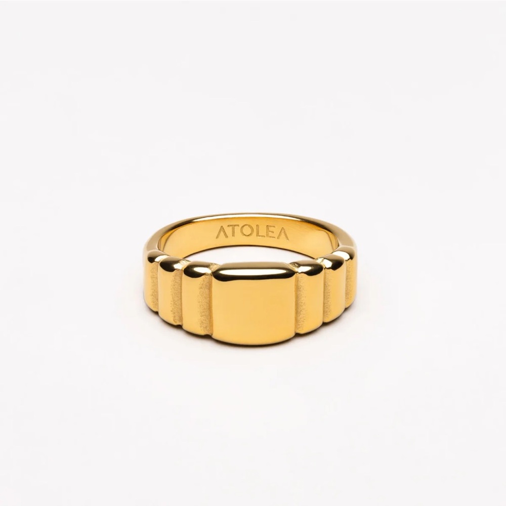 ATOLEA Chunky Gold Ring